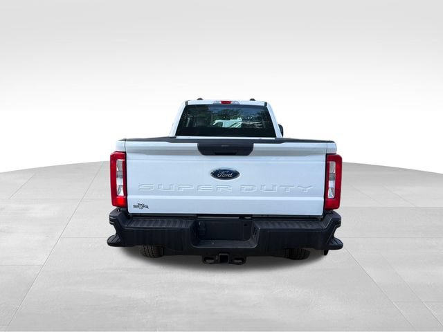 Used 2024 Ford F250 XL AWD/4WD image 4