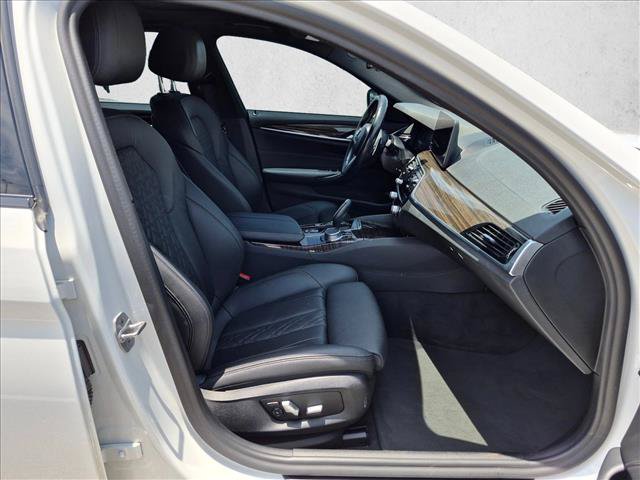 Used 2022 BMW 530e w/ M Sport Package RWD image 21