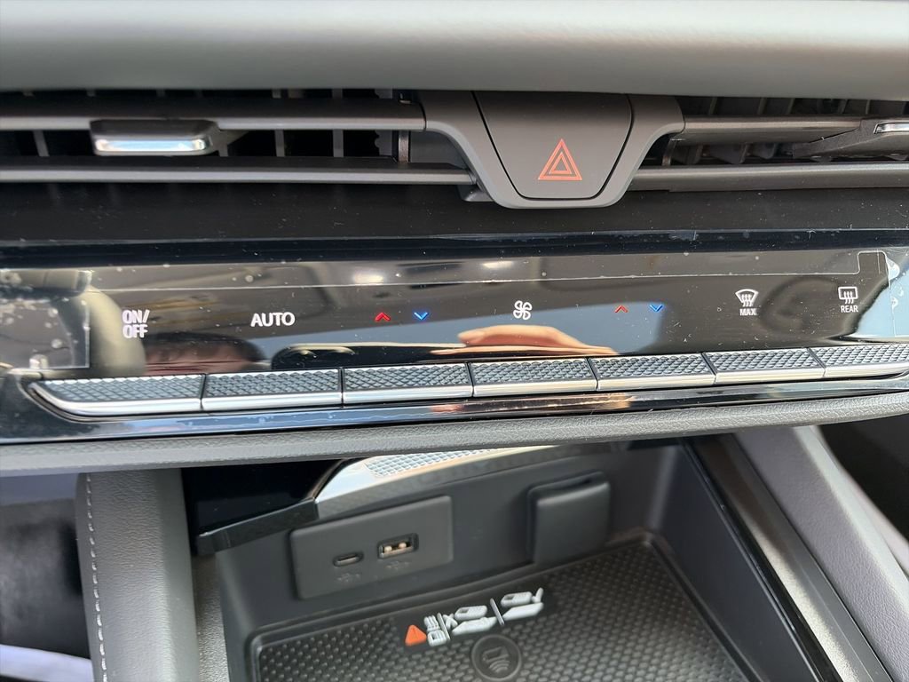 New 2026 Buick Envision Avenir image 24