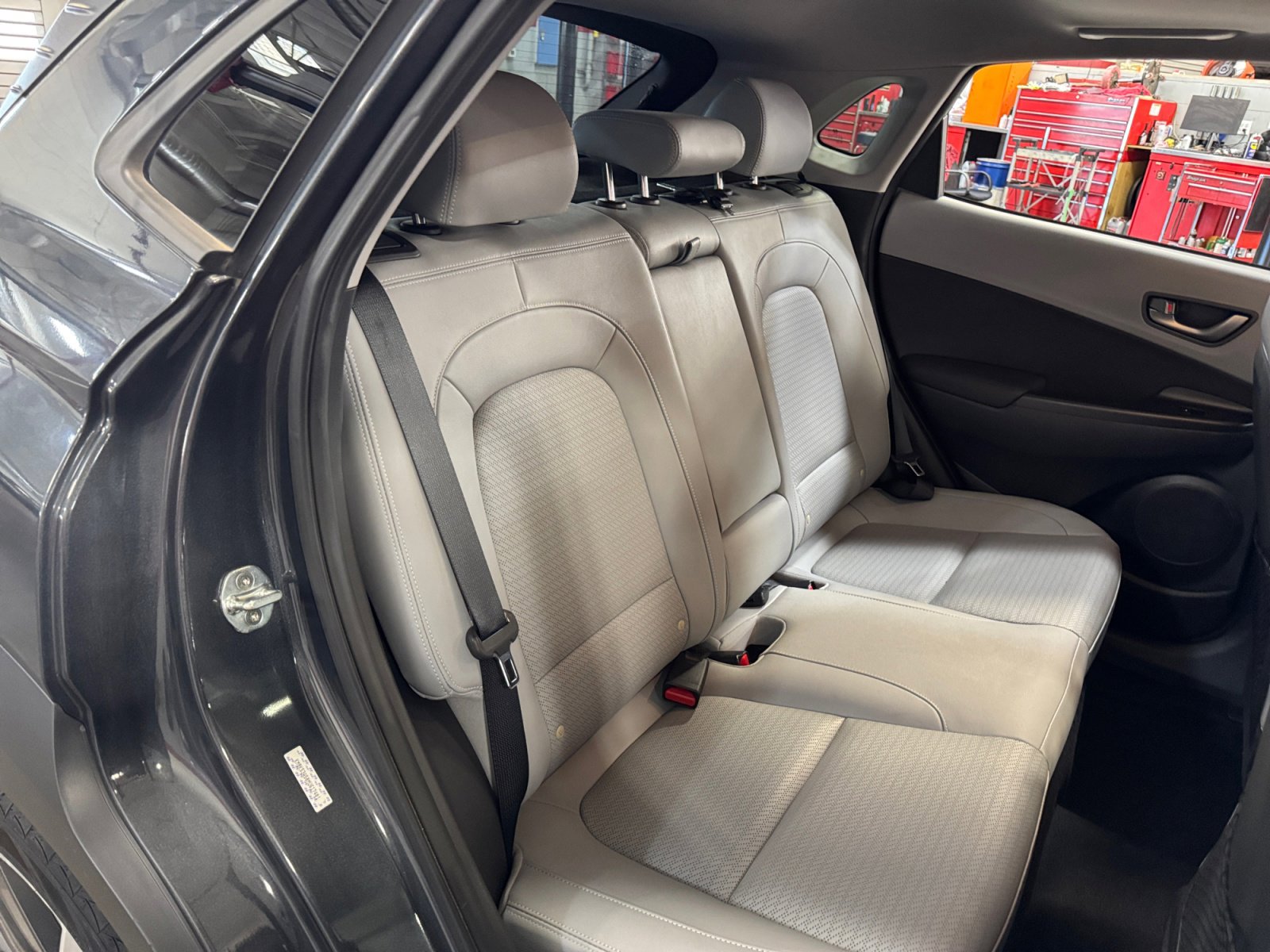 Used 2021 Hyundai Kona Ultimate w/ Cargo Package FWD image 18