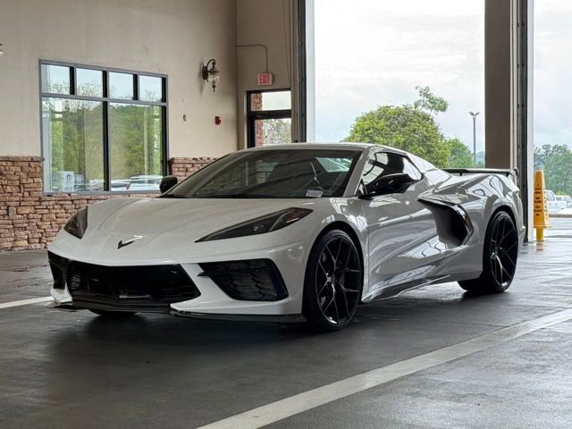 Used 2025 Chevrolet Corvette Stingray Premium Conv w/ Z51 Performance Package RWD image 3