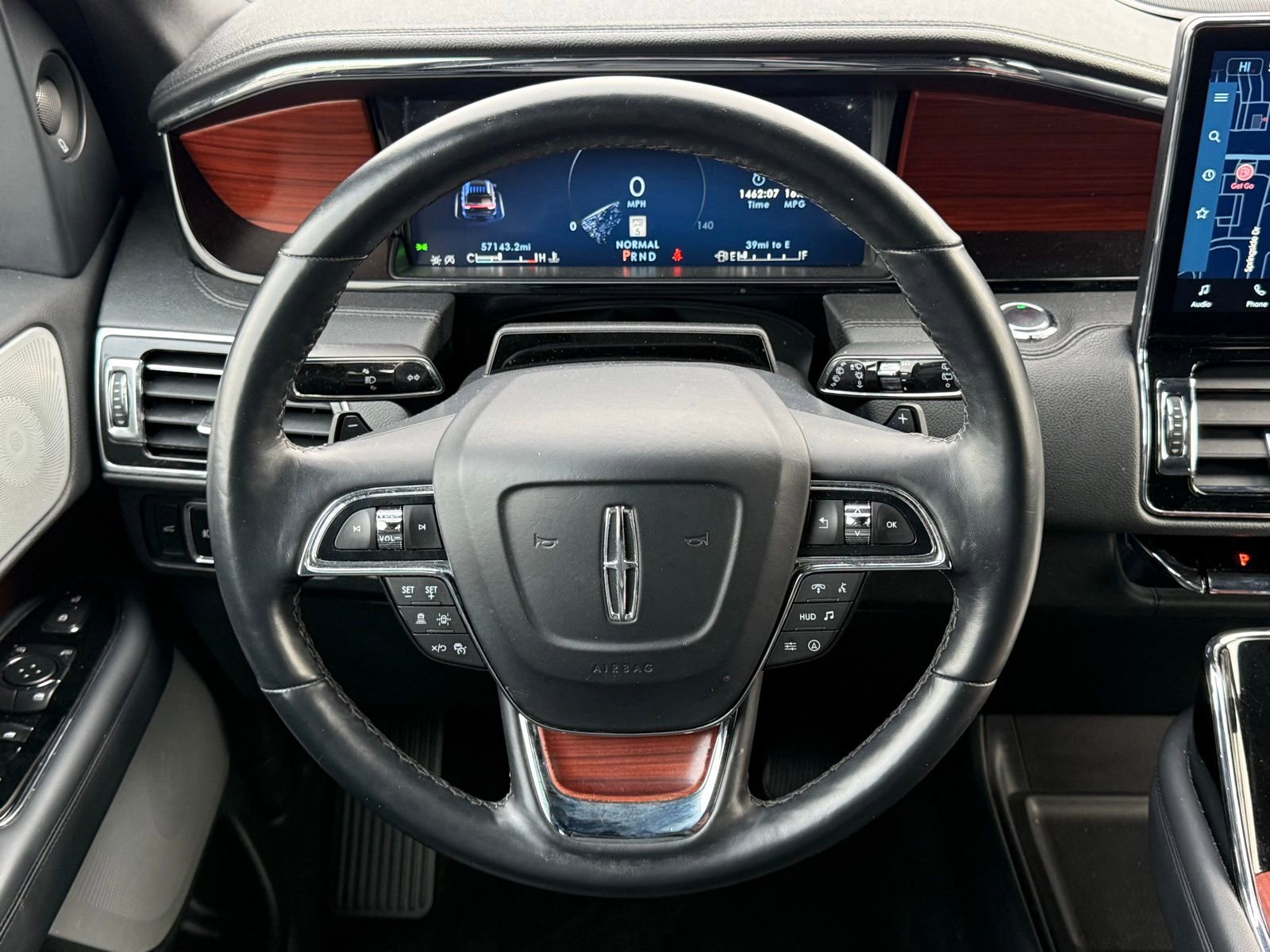 Used 2023 Lincoln Navigator Reserve image 36