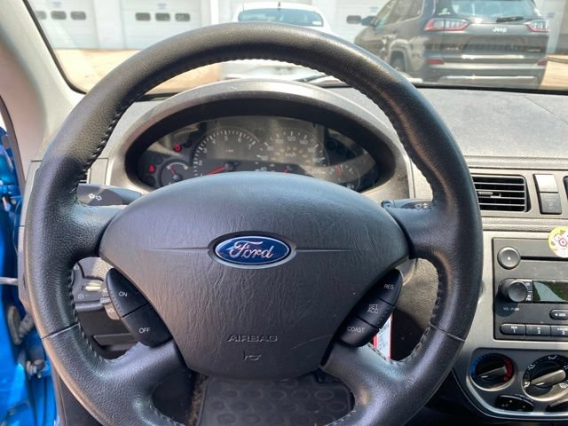 Used 2007 Ford Focus S FWD image 17