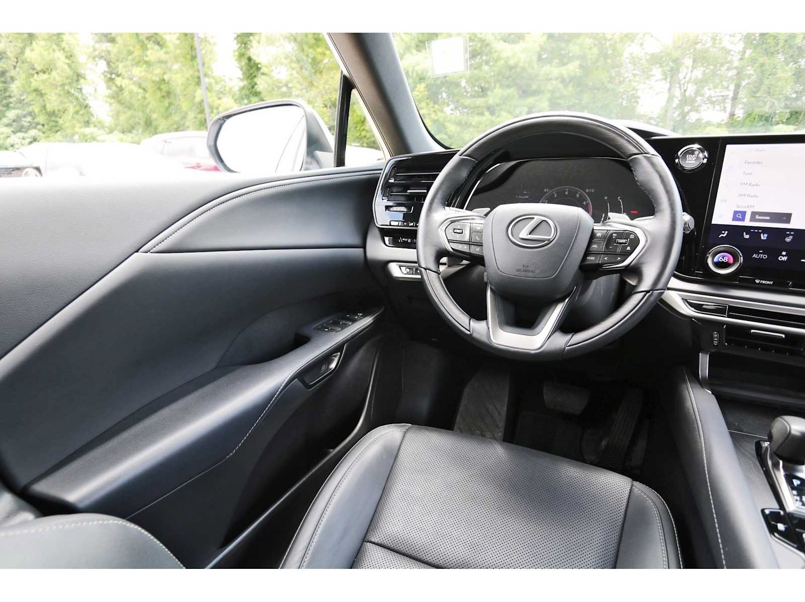 Used 2024 Lexus RX 350 Premium w/ Accessory Package (Z1) FWD image 6