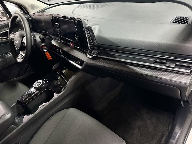 Used 2023 Kia Sportage LX image 28