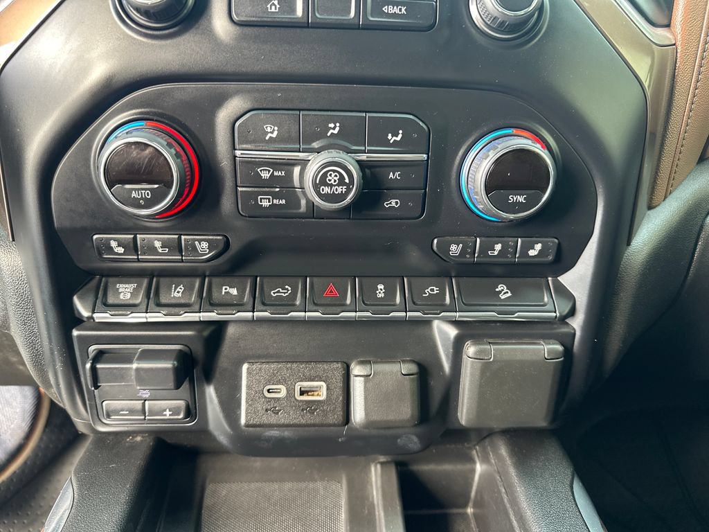 Used 2020 Chevrolet Silverado 2500 High Country w/ Z71 Off-Road Package AWD/4WD image 18