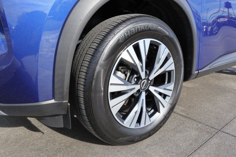 Used 2023 Nissan Rogue SV image 8