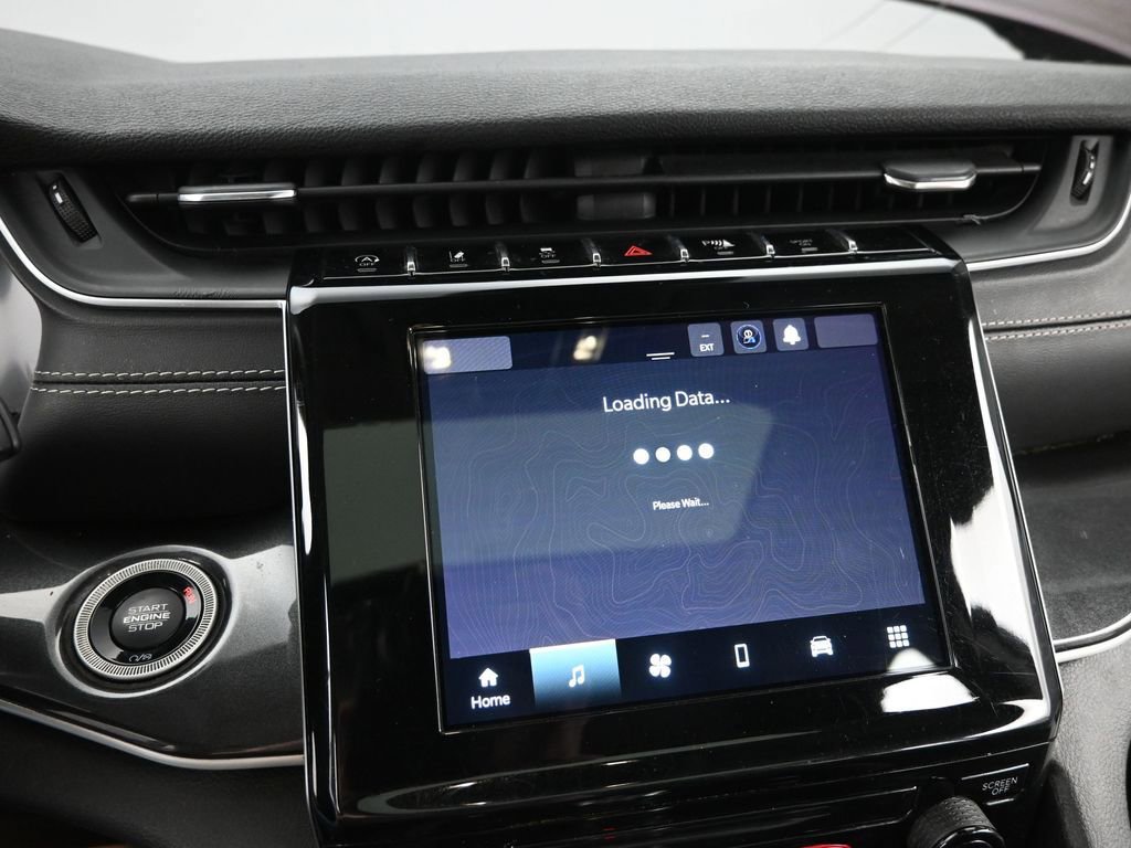 Used 2023 Jeep Grand Cherokee L Laredo image 36