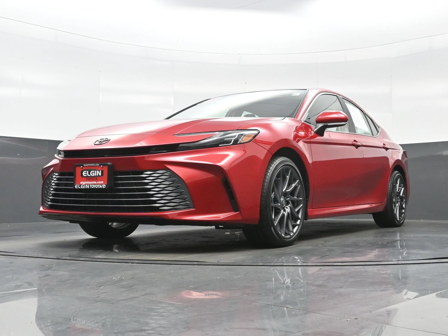Used 2026 Toyota Camry XLE AWD/4WD image 30