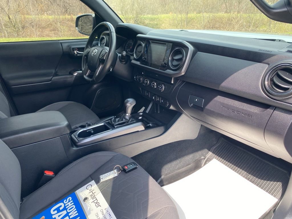 Used 2019 Toyota Tacoma TRD Off-Road image 10