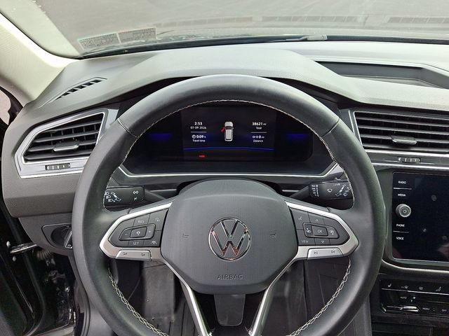 Used 2022 Volkswagen Tiguan SE AWD/4WD image 19