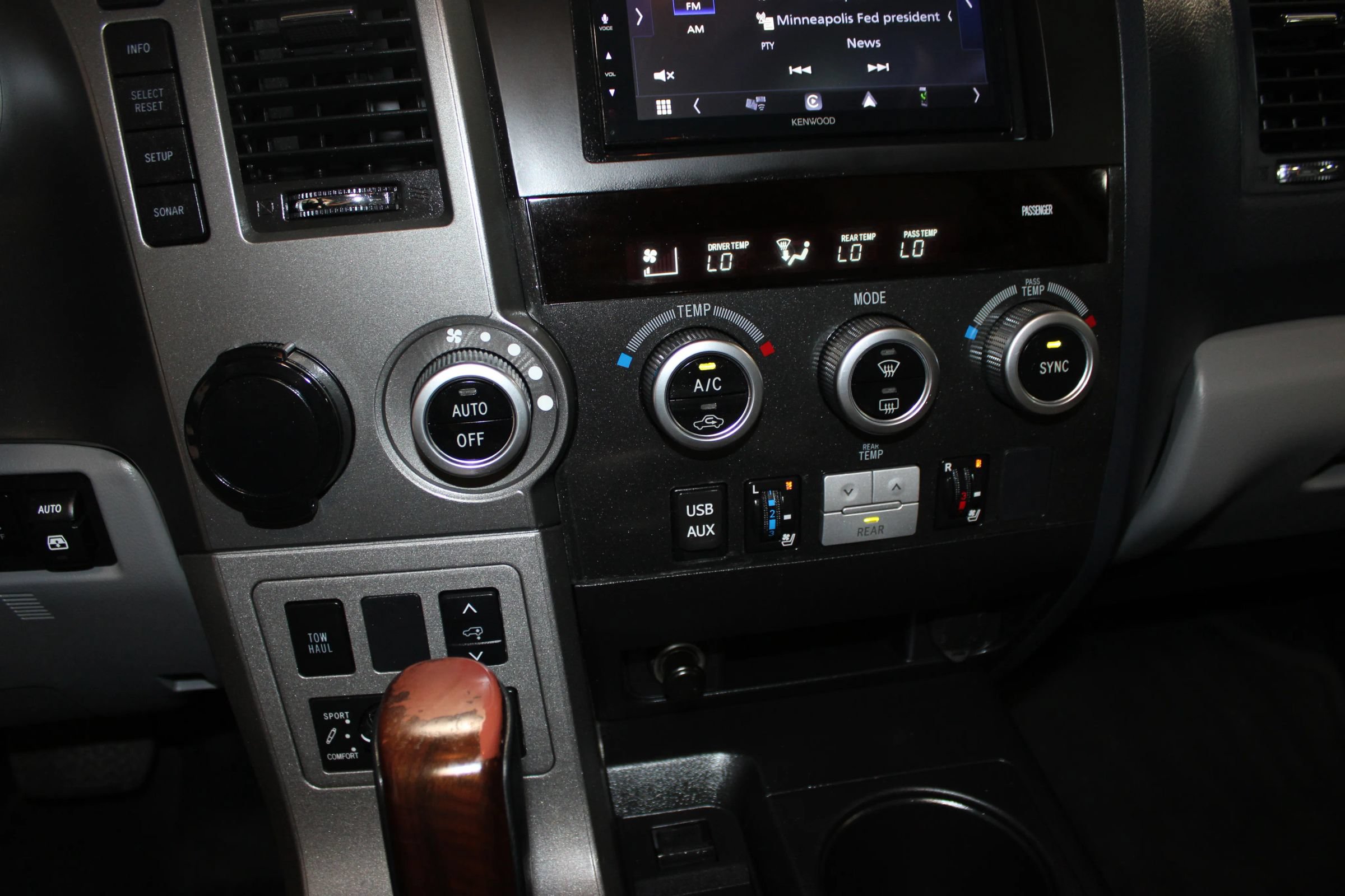 Used 2014 Toyota Sequoia Platinum RWD image 17