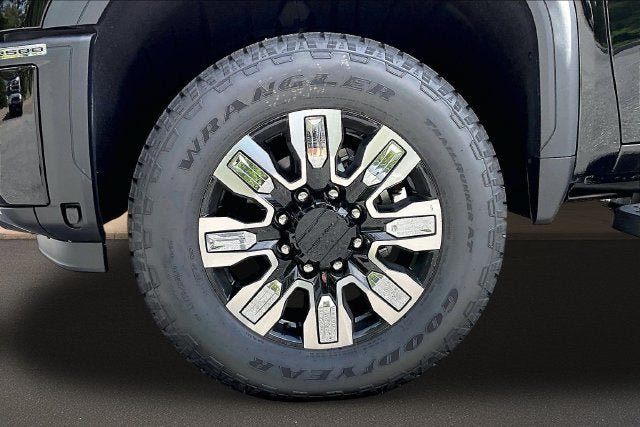 New 2026 GMC Sierra 2500 Denali AWD/4WD image 13