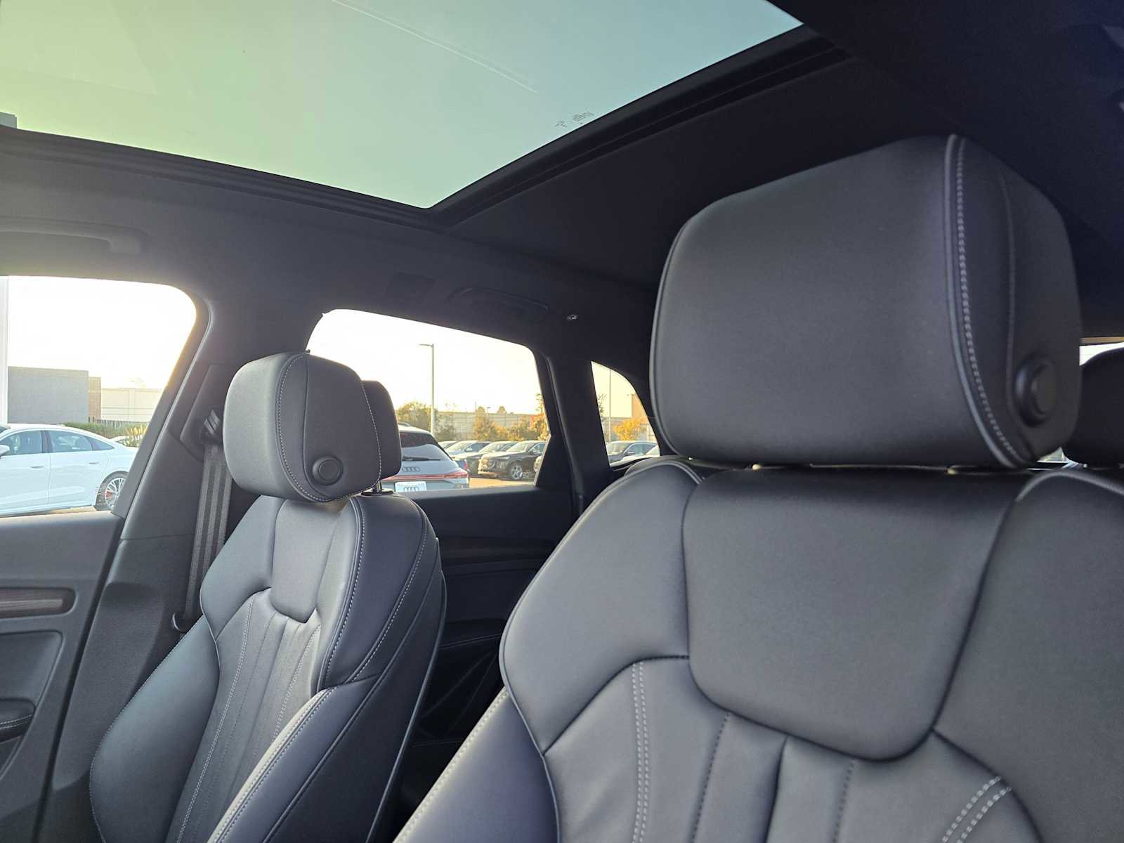 Certified 2025 Audi Q5 e Premium Plus w/ Premium Plus Package image 23