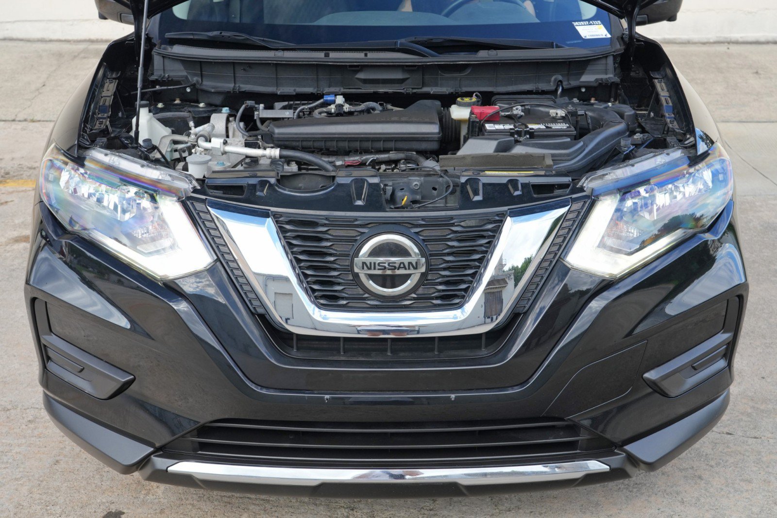 Used 2019 Nissan Rogue SV w/ Premium Package FWD image 7