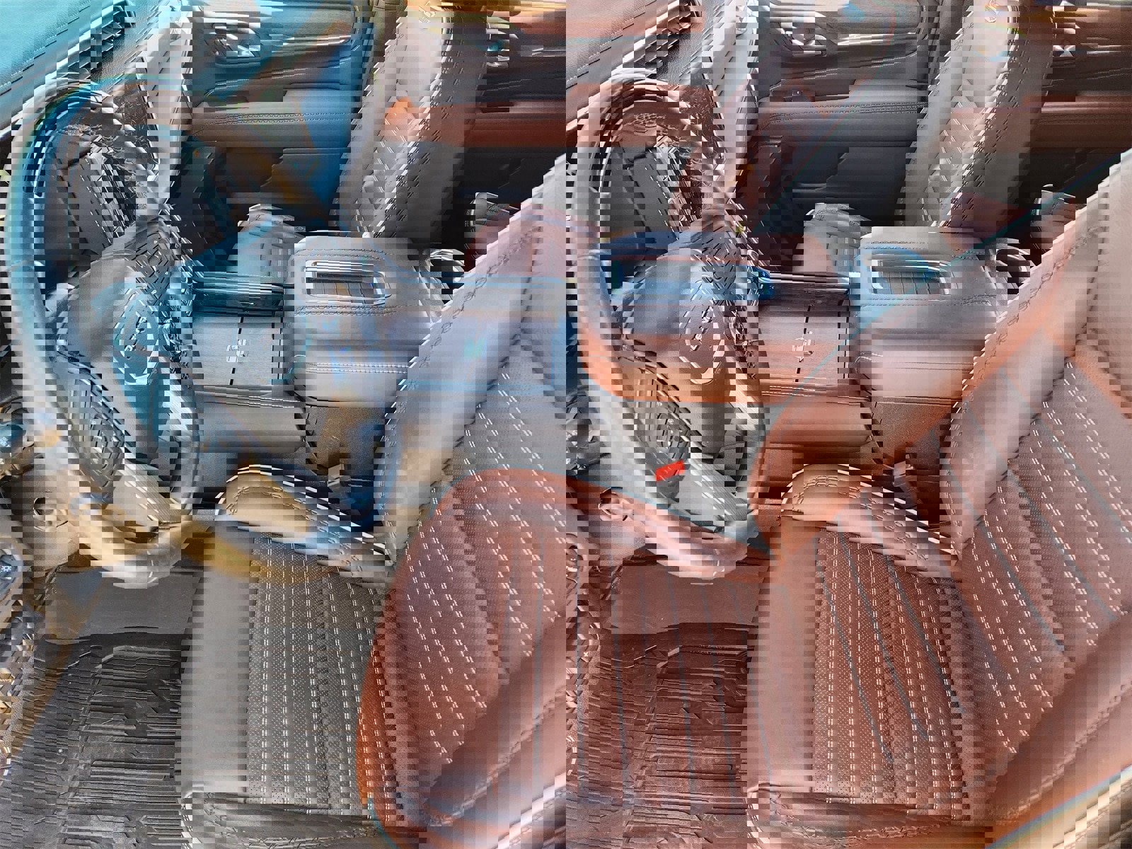 Used 2024 GMC Yukon Denali Ultimate w/ LPO, Floor Liner Package image 14