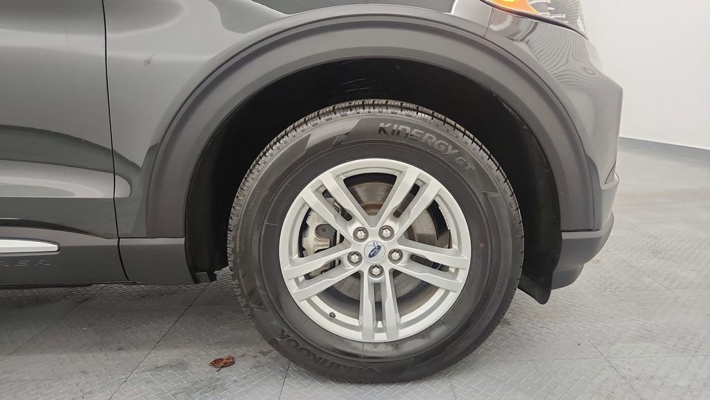 Used 2023 Ford Explorer XLT w/ Equipment Group 202A image 25