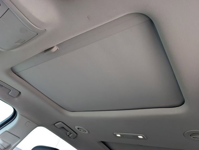 Used 2021 GMC Acadia Denali w/ Denali Technology Package image 15