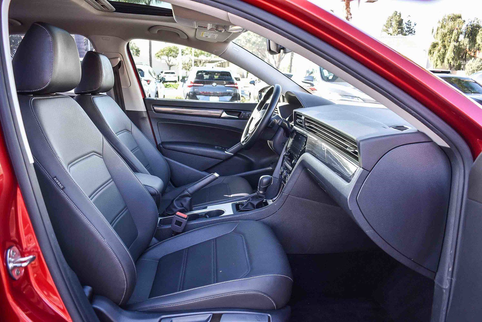 Used 2020 Volkswagen Passat 2.0T R-Line image 14