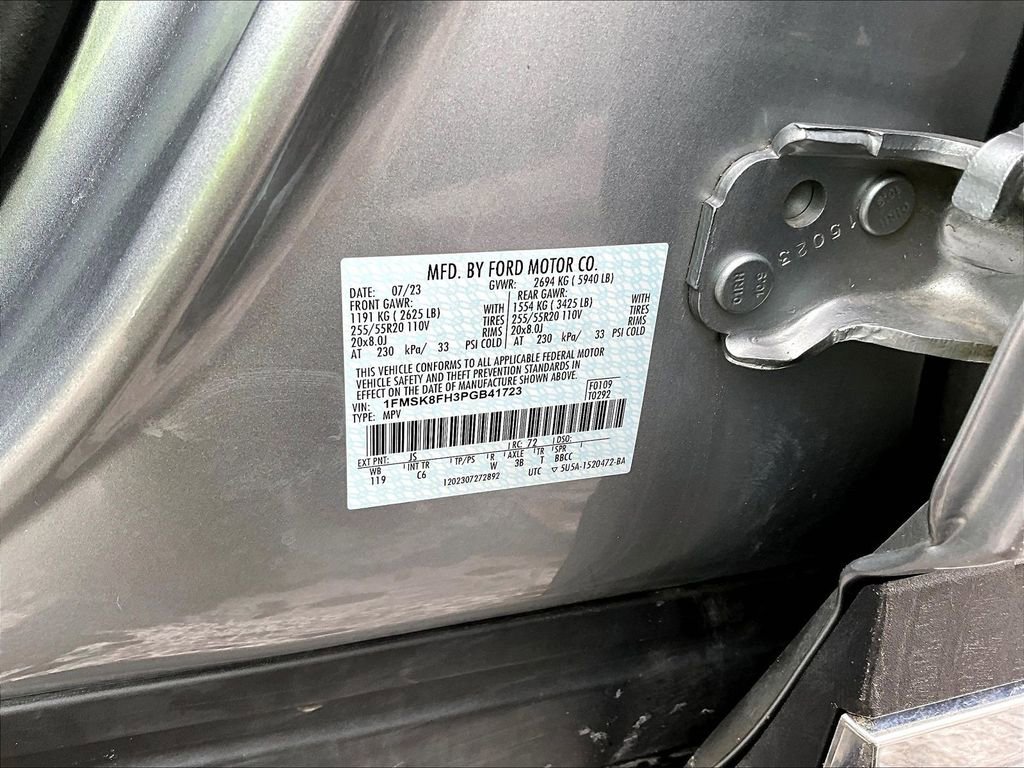 Used 2023 Ford Explorer Limited w/ Equipment Group 301A image 37