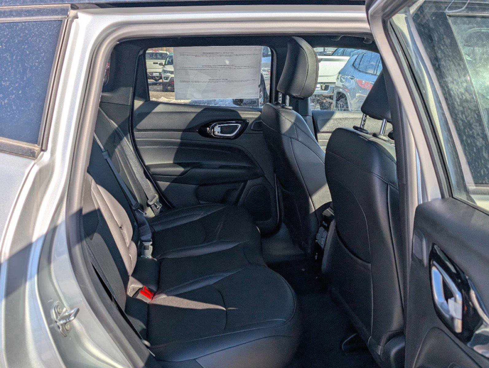 New 2025 Jeep Compass Limited w/ High Altitude Package image 7