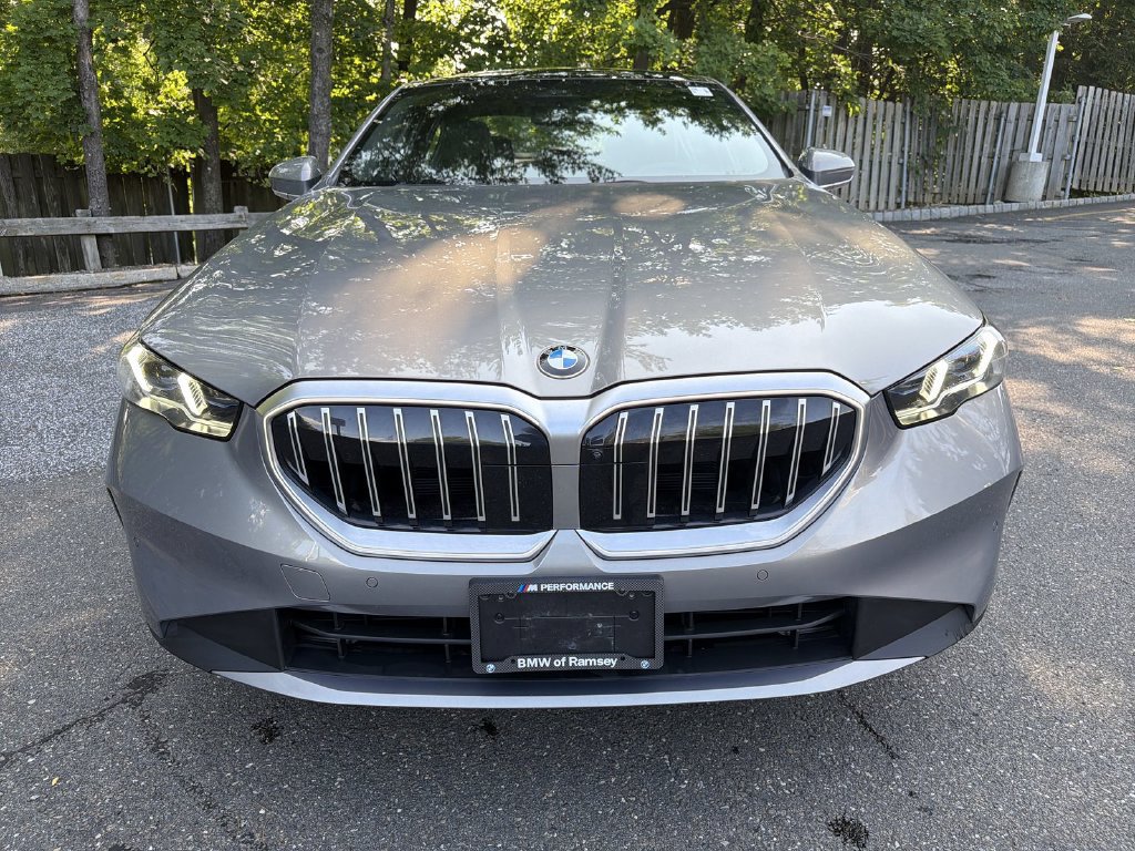 Used 2026 BMW 530i xDrive w/ Premium Package AWD/4WD image 14