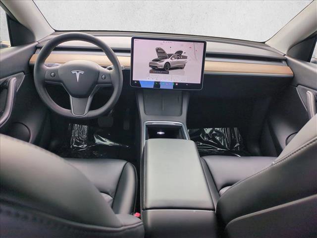 Used 2022 Tesla Model Y Long Range AWD/4WD image 19