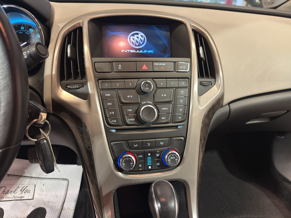 Used 2014 Buick Verano FWD image 17