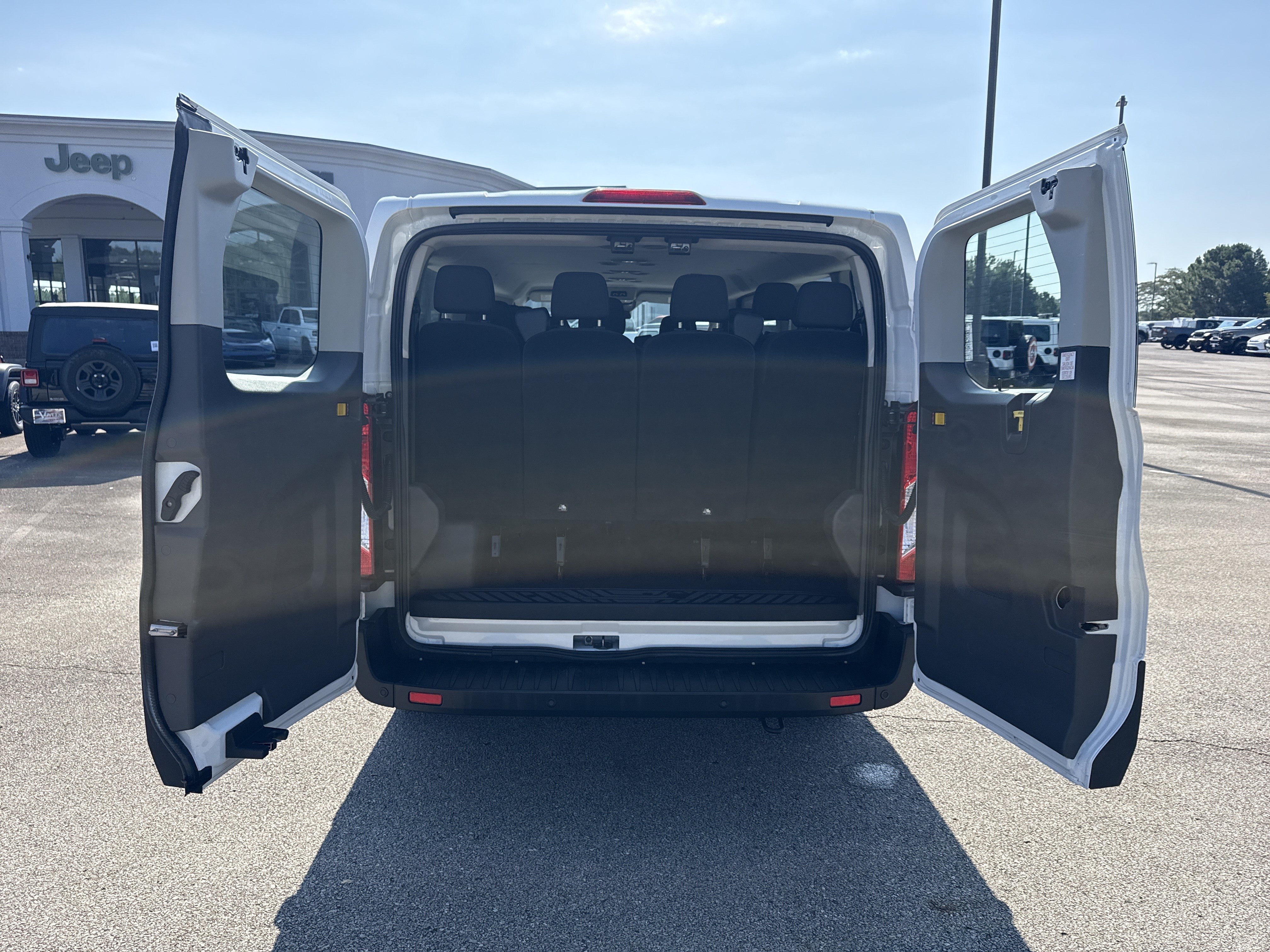 Used 2024 Ford Transit 350 XLT RWD image 18