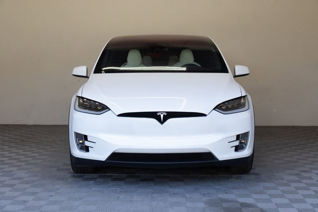 Used 2018 Tesla Model X 100D AWD/4WD image 4