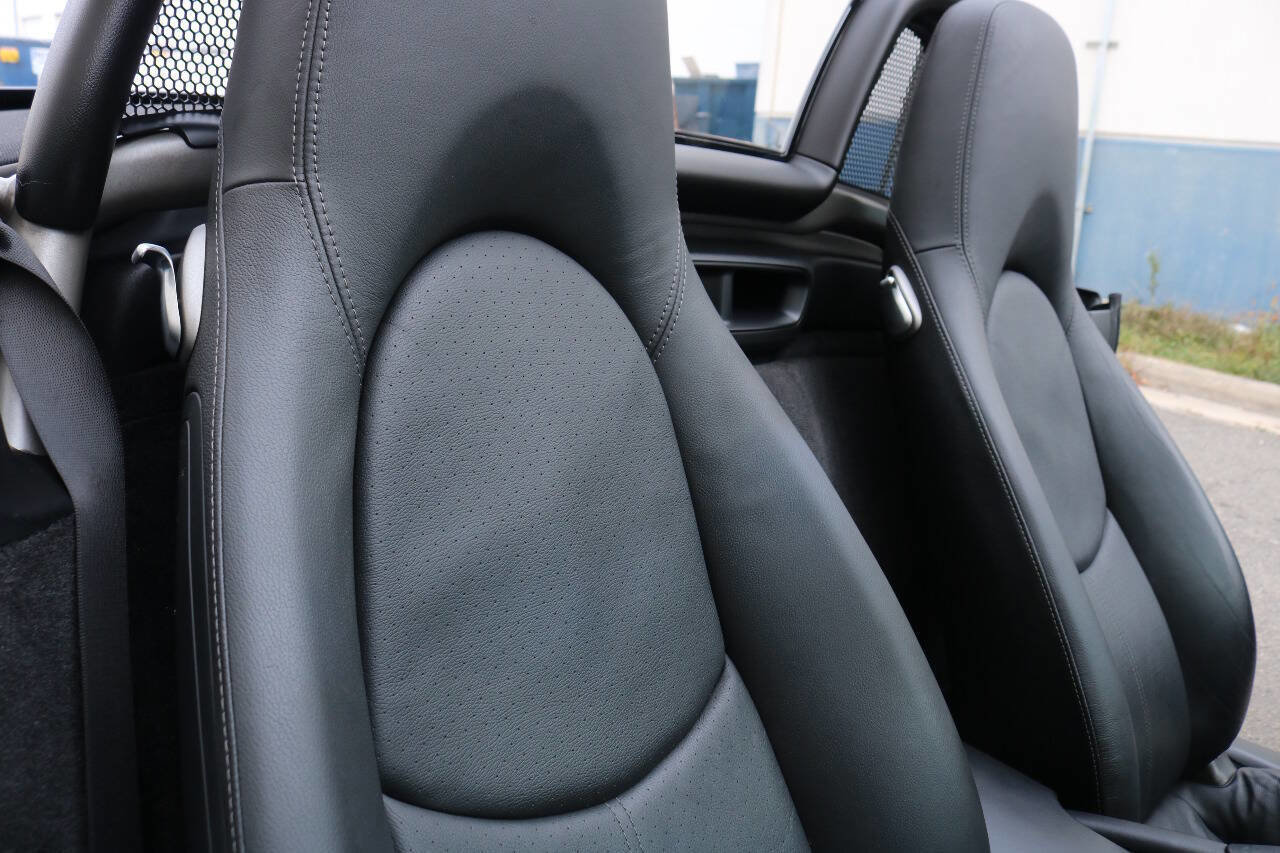 Used 2007 Porsche Boxster S image 27