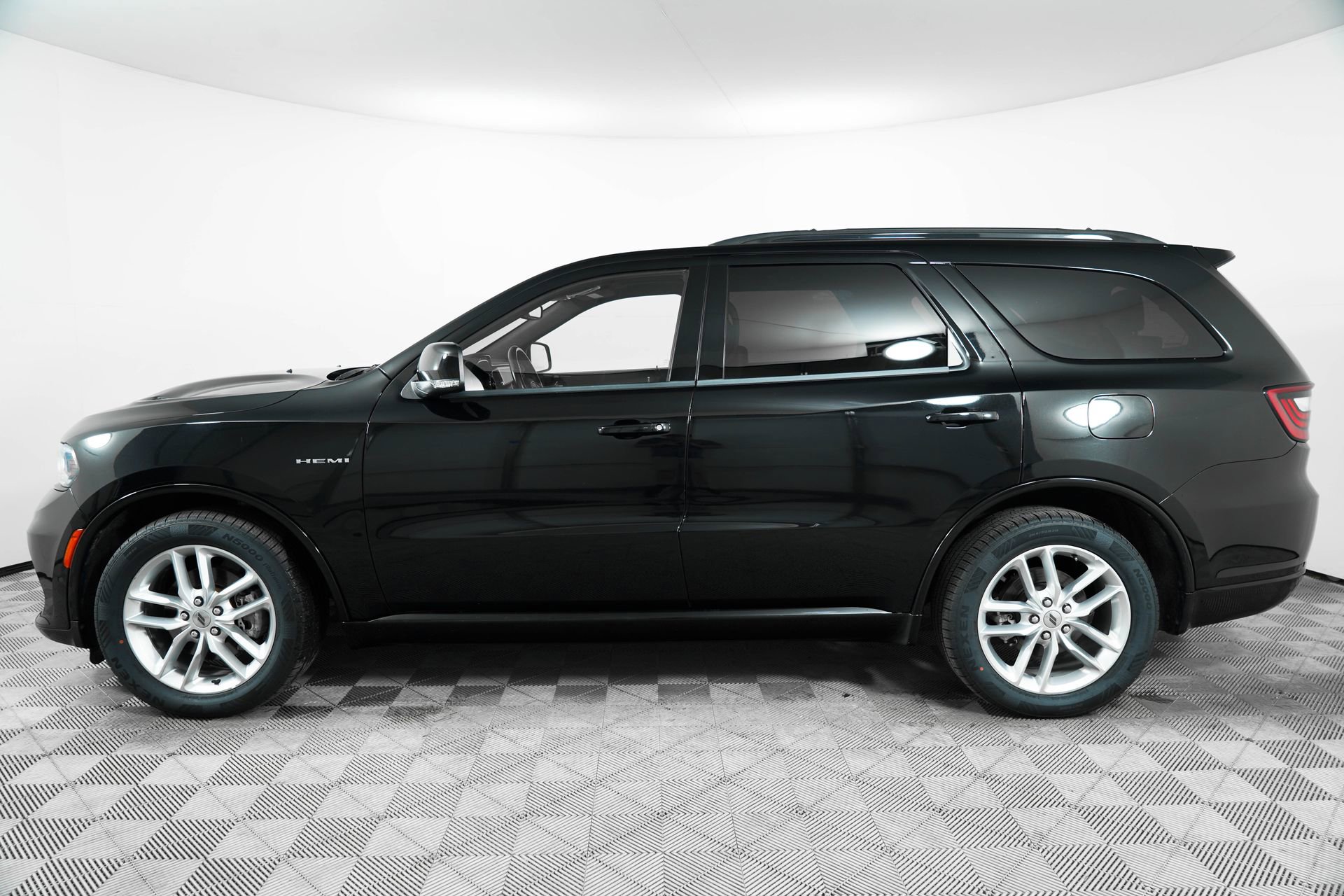 Used 2023 Dodge Durango R/T image 4