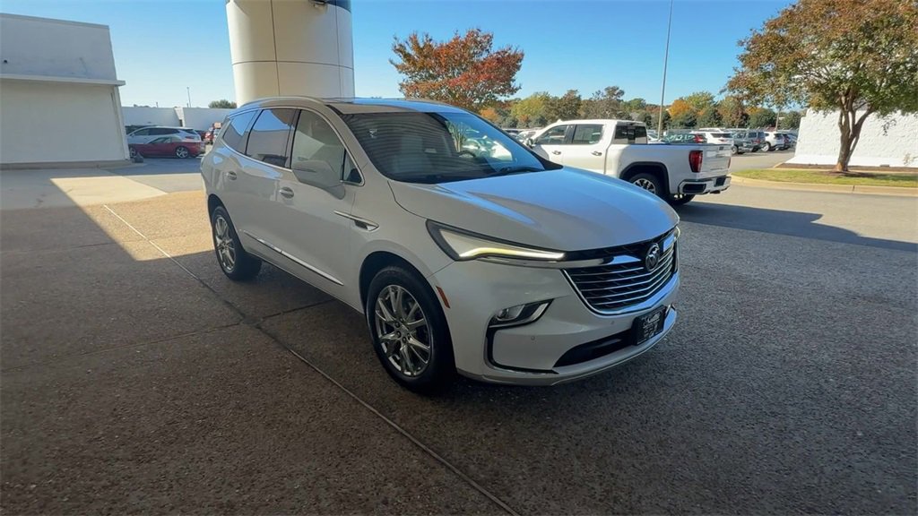 Certified 2022 Buick Enclave Essence w/ Experience Buick Package image 2