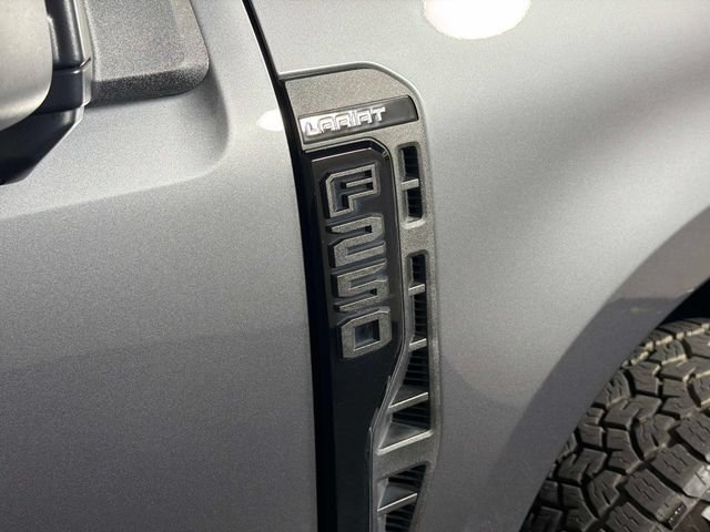 Used 2023 Ford F250 Lariat w/ Black Appearance Package AWD/4WD image 17