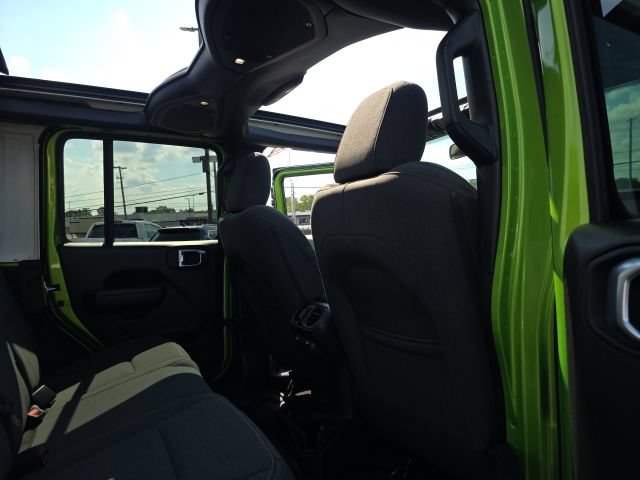 Used 2025 Jeep Wrangler Unlimited Sport AWD/4WD image 43