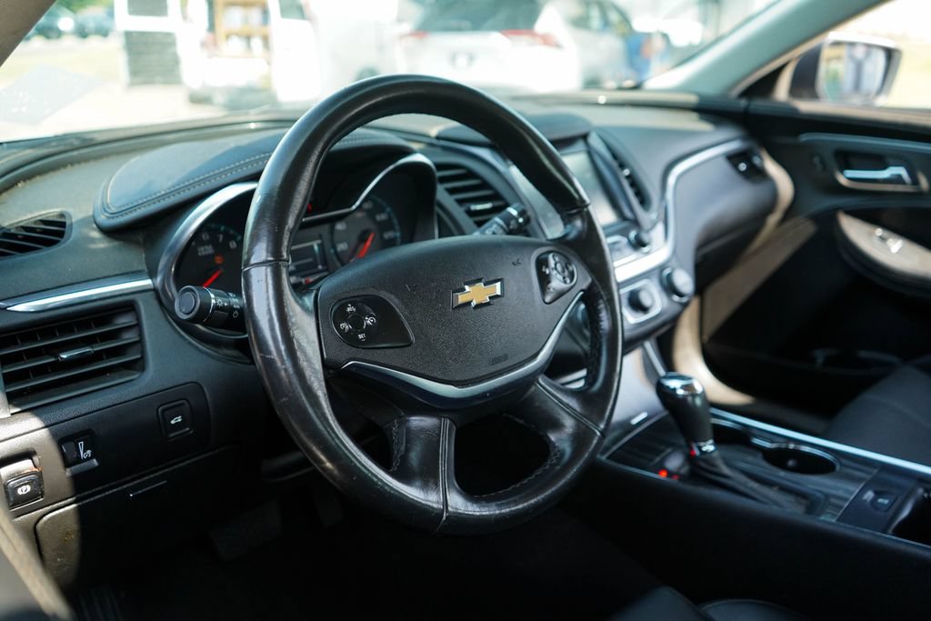 Used 2020 Chevrolet Impala LT FWD image 6