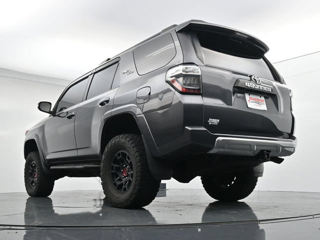 Used 2022 Toyota 4Runner TRD Off-Road Premium w/ Moonroof Package AWD/4WD image 36