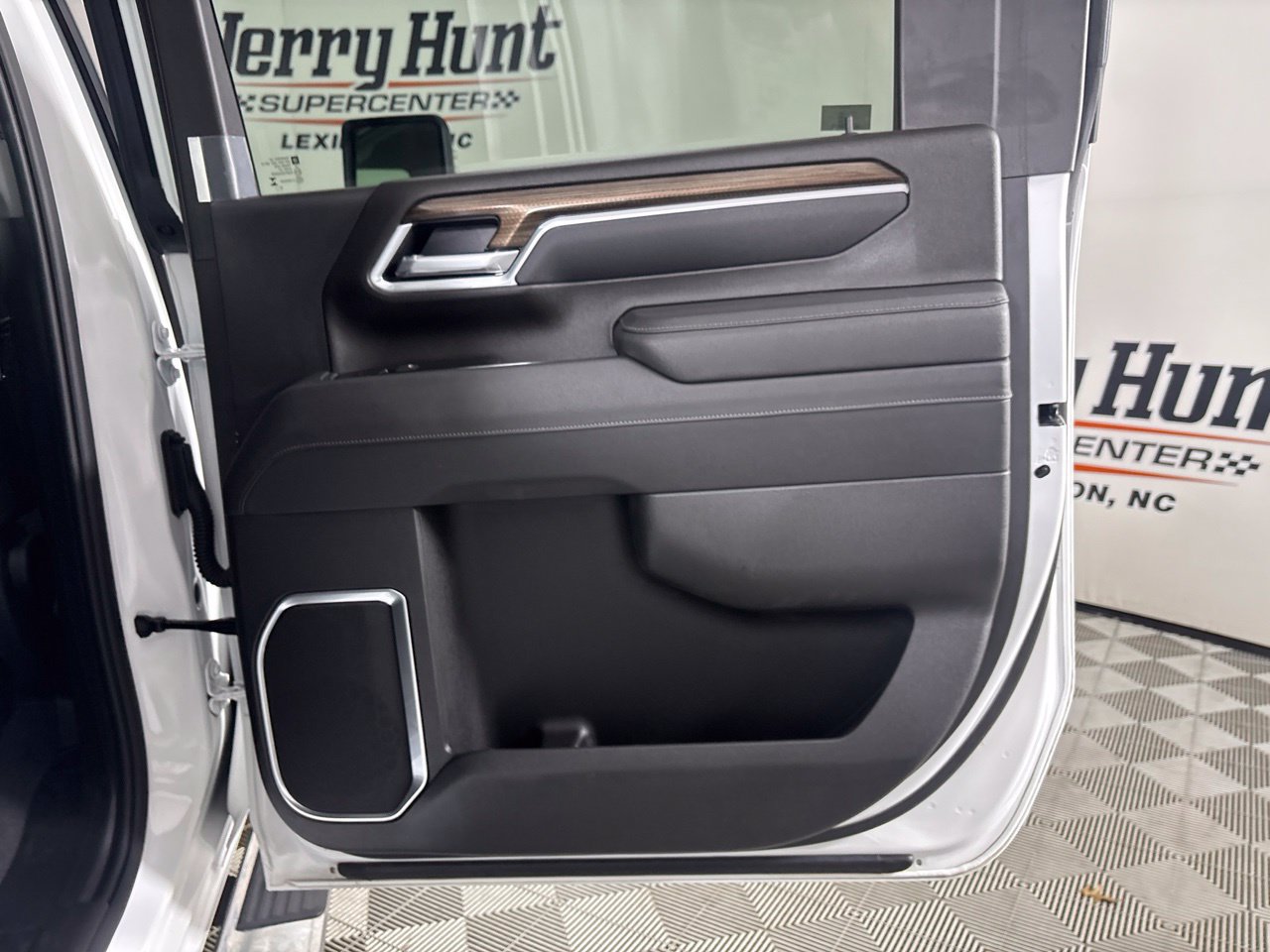 Used 2026 Chevrolet Silverado 2500 LT AWD/4WD image 24