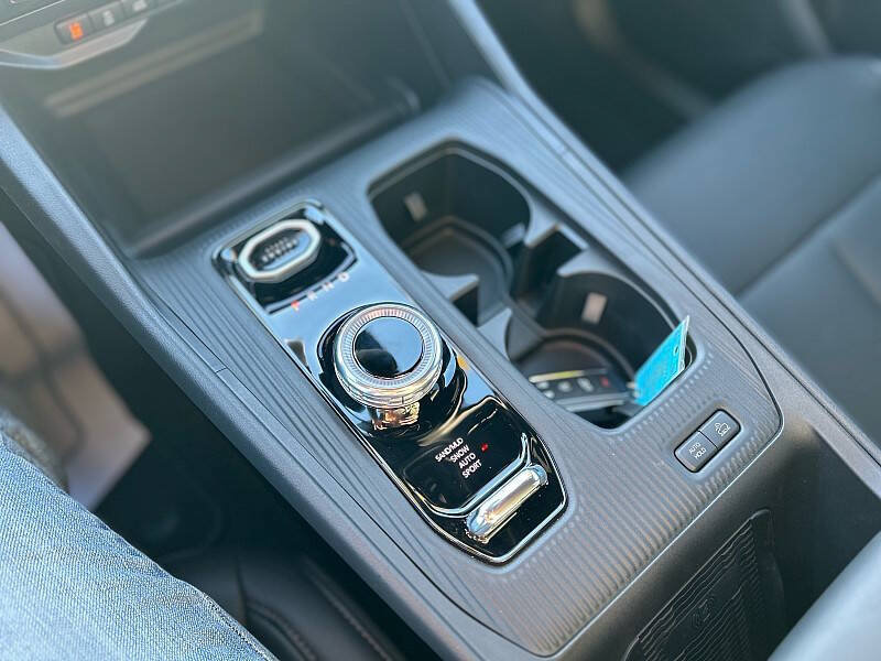 New 2026 Jeep Cherokee Limited AWD/4WD image 16