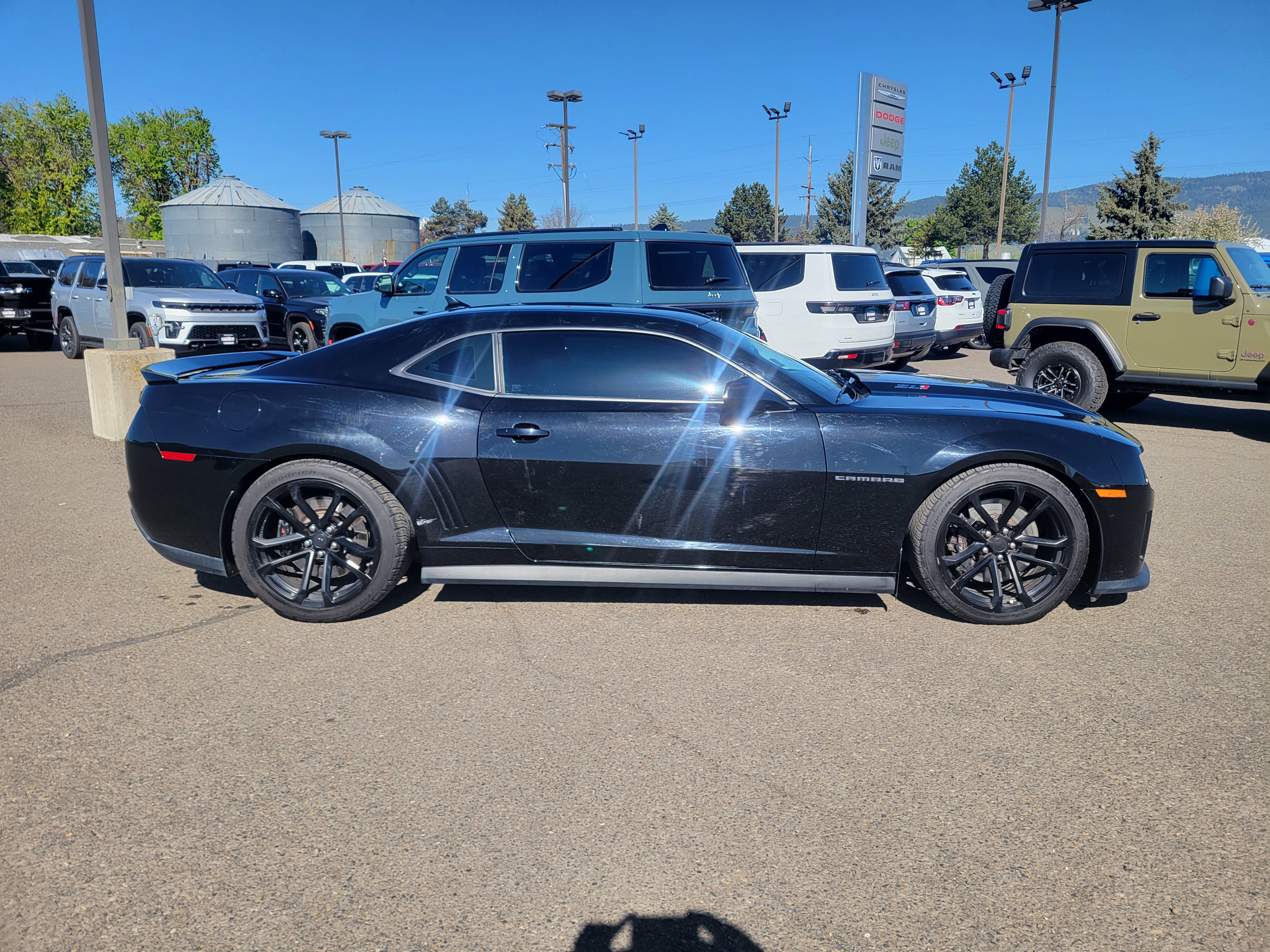 Used 2012 Chevrolet Camaro ZL1 RWD image 2
