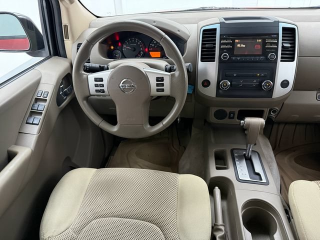 Used 2014 Nissan Frontier SV RWD image 30