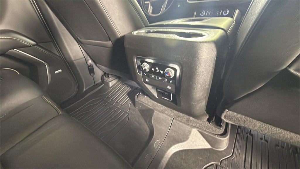 Certified 2022 GMC Yukon SLT w/ SLT Premium Package image 32