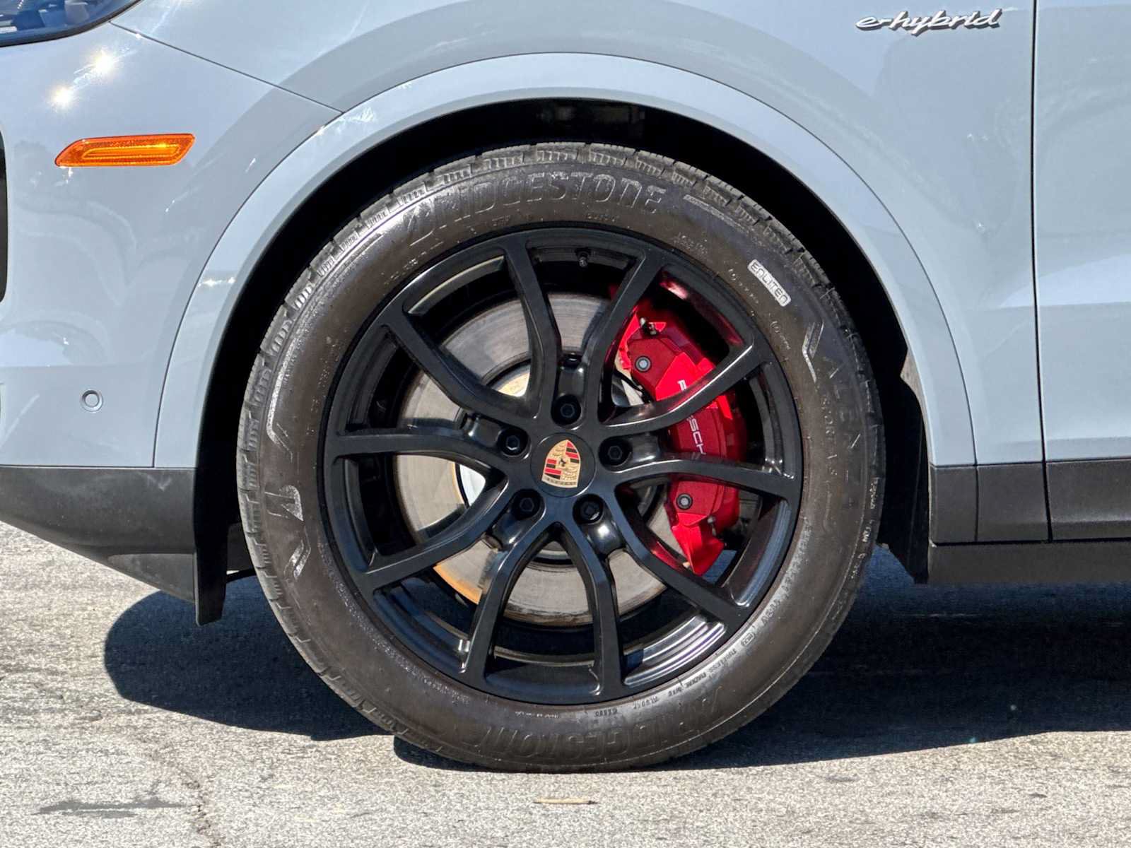 Certified 2025 Porsche Cayenne S AWD/4WD image 28