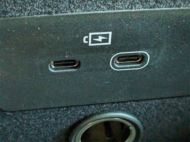 New 2025 Volvo XC90 B6 Core image 26