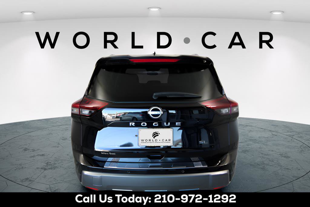 Used 2024 Nissan Rogue SL w/ SL Premium Package image 11