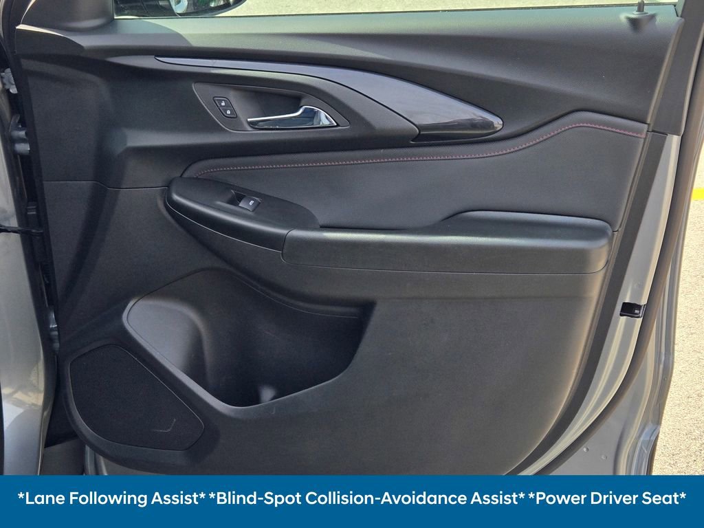 Used 2023 Chevrolet TrailBlazer RS image 9