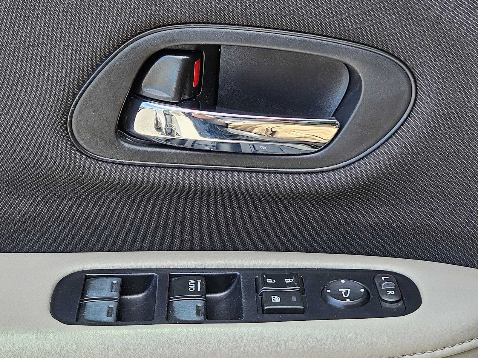 Used 2020 Honda HR-V LX image 26