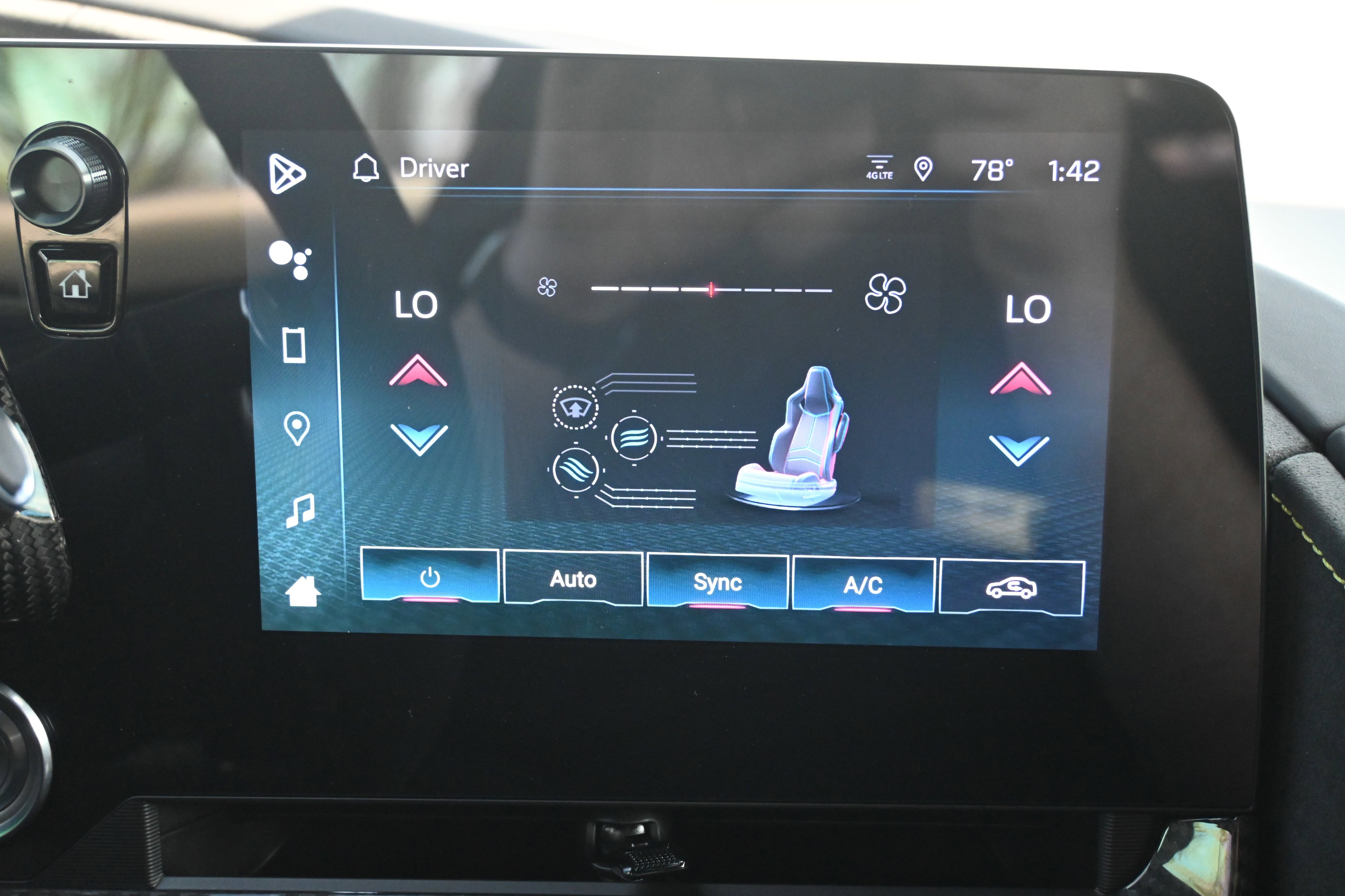 Used 2024 Chevrolet Corvette Stingray Premium Cpe image 18