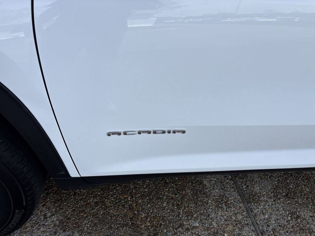 Certified 2025 GMC Acadia Elevation image 32