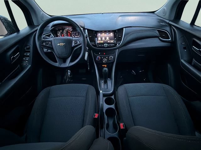 Used 2020 Chevrolet Trax LS w/ Tint and Cruise Package AWD/4WD image 26